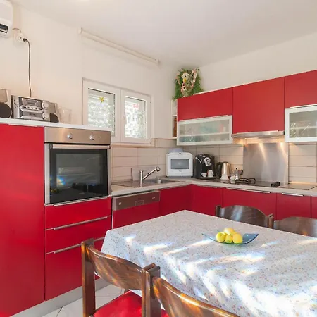 Stunning In With House Sea View *