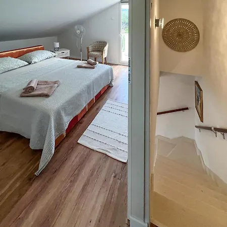 Stunning In With House Sea View 斯普利特卡