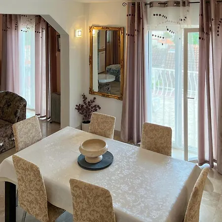 Stunning In With House Sea View 斯普利特卡